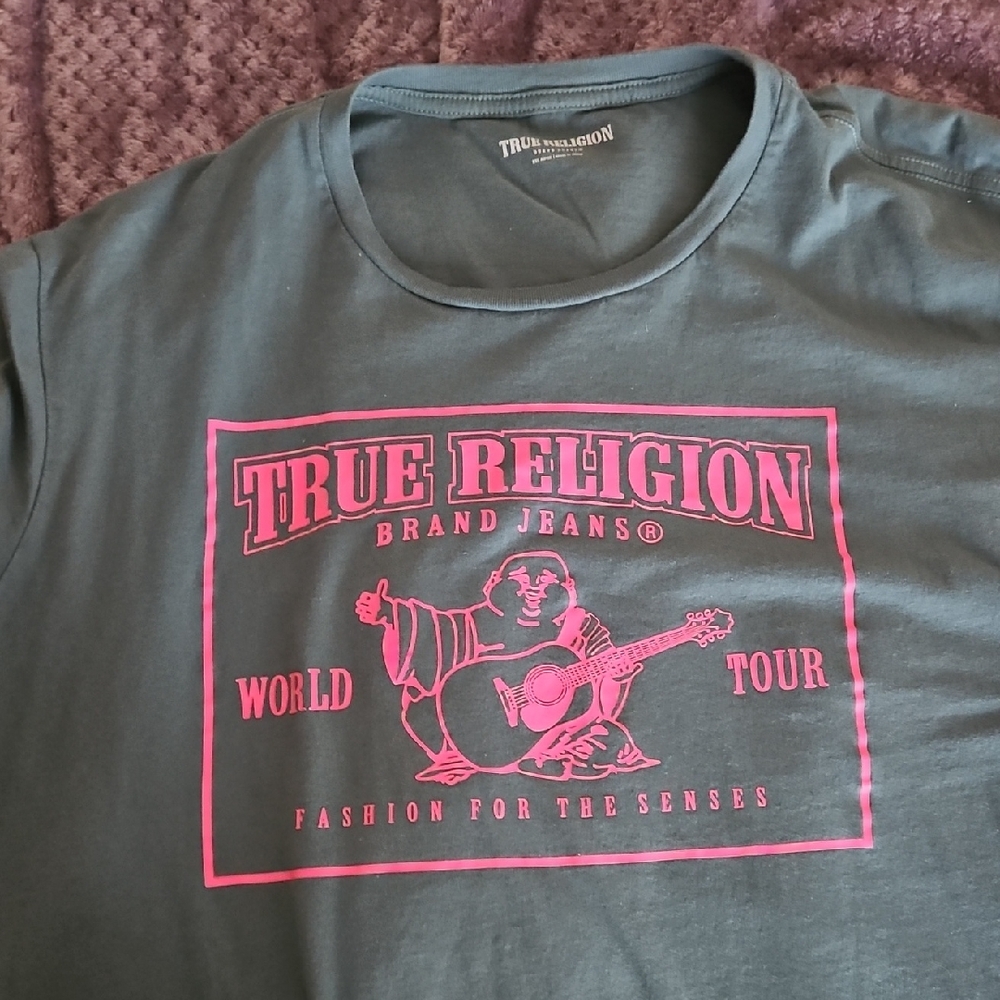 True Religion Charcoal Tee with Vibrant Pink Graphic